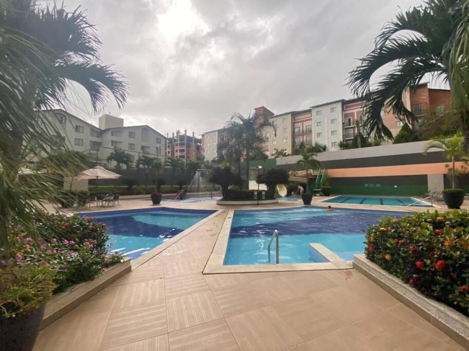 Flat 120 / Veredas / 300m2 Hotpark Apartamento